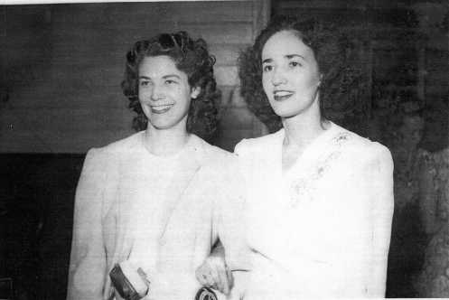 Beryl Elliot and Sister Beryl Elliot and Sister (QLD Swords Club 1949)