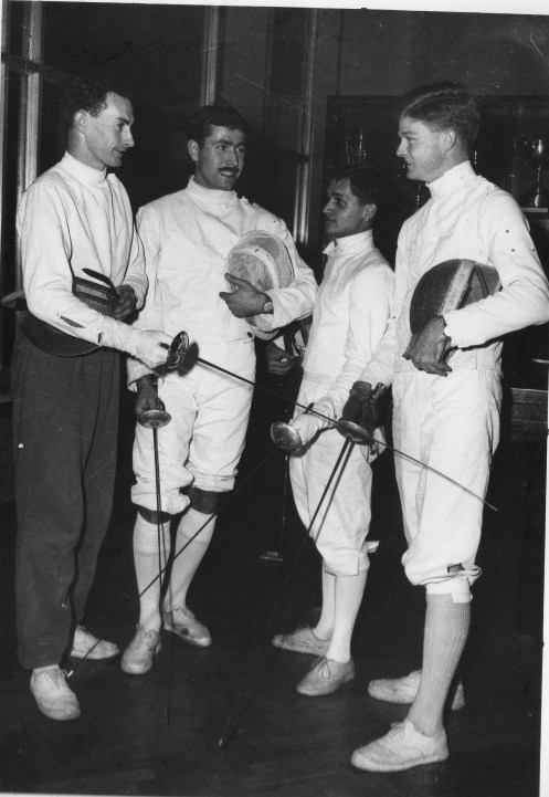 L-R: Tim Owen, ??, George Foenander, ??